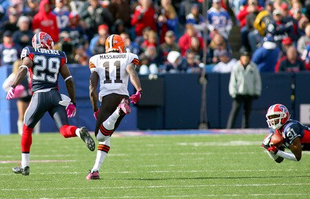 ORCHARD PARK, NY - OCTOBER 11: Jairus Byrd #31 of the Buffalo Bills intercepts a pass as Drayton Florence #29 of the Bills and Mohamed Massaquoi #11 of the Cleveland Browns look on, at Ralph Wilson Stadium on October 11, 2009 in Orchard Park, New York.  <br /><br /><span class="help">(Photo by Rick Stewart/Getty Images)</span>