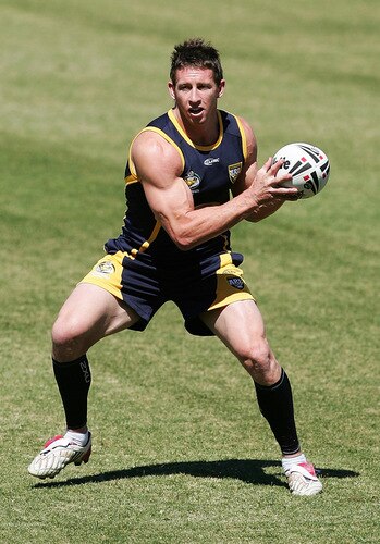 SYDNEY, AUSTRALIA - OCTOBER 13:  Kurt Gidley catches the ball during an Australian Kangaroos training session at Concord Oval on October 13, 2009 in Sydney, Australia.  <br /><br /><span class="help">(Photo by Robert Gray/Getty Images)</span>