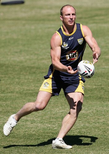 SYDNEY, AUSTRALIA - OCTOBER 13:  Darren Lockyer passes the ball during an Australian Kangaroos training session at Concord Oval on October 13, 2009 in Sydney, Australia.  <br /><br /><span class="help">(Photo by Robert Gray/Getty Images)</span>