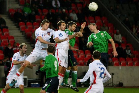 PRAGUE, CZECH REPUBLIC - OCTOBER 14:  Tomas Necid (2nd L) of Czech Republic and his team mate Tomas Sivak (4th L) battle for the ball with Garet McAuley (3rd R) of Northern Ireland as well as team mate Stephen Craigan (R)during the FIFA 2010 World Cup Group 3 Qualifier match between Czech Republic and Northern Ireland at the Synot Tip Arena on October 14, 2009 in Prague, Czech Republic.  <br /><br /><span class="help">(Photo by Alexander Hassenstein/Getty Images)</span>