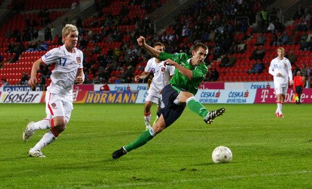 PRAGUE, CZECH REPUBLIC - OCTOBER 14:  Nial McGinn (C) of Northern Ireland misses a chance during the FIFA 2010 World Cup Group 3 Qualifier match between Czech Republic and Northern Ireland at the Synot Tip Arena on October 14, 2009 in Prague, Czech Republic.  <br /><br /><span class="help">(Photo by Alexander Hassenstein/Getty Images)</span>