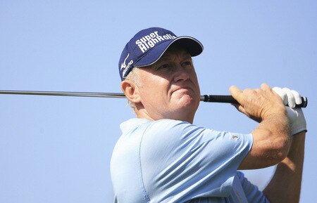 MARBELLA, SPAIN - OCTOBER 16:  Roger Chapman of England plays his tee shot during the first round of the Benahavis Senior Masters at La Quinta Golf & Country Club on October 16, 2009 in Marbella, Spain.  <br /><br /><span class="help">(Photo by Phil Inglis/Getty Images)</span>