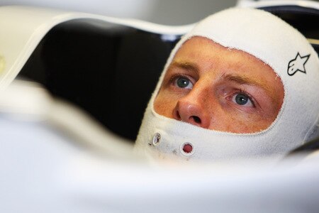 SAO PAULO, BRAZIL - OCTOBER 16:  Jenson Button of Great Britain and Brawn GP prepares to drive during practice for the Brazilian Formula One Grand Prix at the Interlagos Circuit on October 16, 2009 in Sao Paulo, Brazil.  <br /><br /><span class="help">(Photo by Mark Thompson/Getty Images)</span>