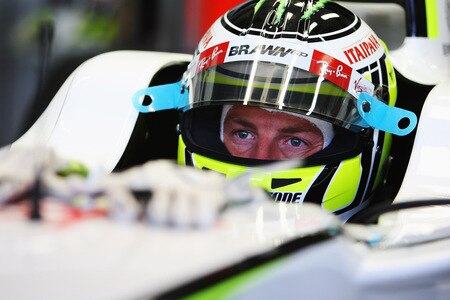 SAO PAULO, BRAZIL - OCTOBER 16:  Jenson Button of Great Britain and Brawn GP prepares to drive during practice for the Brazilian Formula One Grand Prix at the Interlagos Circuit on October 16, 2009 in Sao Paulo, Brazil.  <br /><br /><span class="help">(Photo by Mark Thompson/Getty Images)</span>