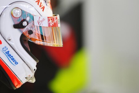 SAO PAULO, BRAZIL - OCTOBER 16:  Rubens Barrichello of Brazil and Brawn GP prepares to drive during practice for the Brazilian Formula One Grand Prix at the Interlagos Circuit on October 16, 2009 in Sao Paulo, Brazil.  <br /><br /><span class="help">(Photo by Mark Thompson/Getty Images)</span>