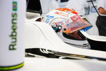 SAO PAULO, BRAZIL - OCTOBER 16:  Rubens Barrichello of Brazil and Brawn GP prepares to drive during practice for the Brazilian Formula One Grand Prix at the Interlagos Circuit on October 16, 2009 in Sao Paulo, Brazil.  <br /><br /><span class="help">(Photo by Mark Thompson/Getty Images)</span>