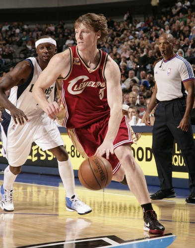 DALLAS - OCTOBER 17: Coby Karl #5 of the Cleveland Cavaliers drives against Jason Terry #31 of the Dallas Mavericks during a preseason game at the American Airlines Center on October 17, 2009 in Dallas, Texas. <br /><br /><span class="help">(Photo by Glenn James/NBAE via Getty Images)</span>