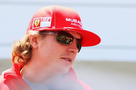 SAO PAULO, BRAZIL - OCTOBER 18:  Kimi Raikkonen of Finland and Ferrari attends the drivers parade before the Brazilian Formula One Grand Prix at the Interlagos Circuit on October 18, 2009 in Sao Paulo, Brazil.  <br /><br /><span class="help">(Photo by Mark Thompson/Getty Images)</span>