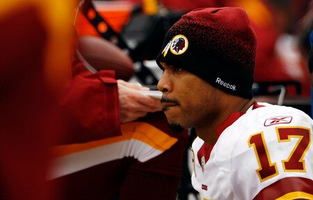 LANDOVER, MD - OCTOBER 18:  Quaterback Jason Campbell #17 of the Washington Redskins watches from the sidelines after being benched after the first half against the  Kansas City Chiefs October 18, 2009 at FedEx Field in Landover, Maryland.The Chiefs won the game 14-6.  <br /><br /><span class="help">(Photo by Win McNamee/Getty Images)</span>