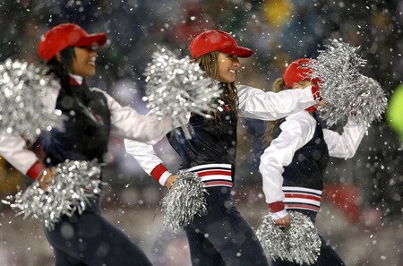 FOXBORO - OCTOBER 18:  Cheerleaders of the New England Patriots dance on the field during a game against the Tennessee Titans at Gillette Stadium on October 18, 2009 in Foxboro, Massachusetts. The Patriots won 59-0. <br /><br /><span class="help">(Photo by Jim Rogash/Getty Images)</span>