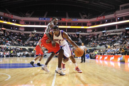 MONTERREY, MEXICO - OCTOBER 18: Amar'e Stoudemire #1 of the Phoenix Suns drives against Samuel Dalembert #1 of the Philadelphia 76ers during the game on October 18, 2009 at the Arena Monterrey in Monterrey, Mexico.  <br /><br /><span class="help">(Photo by Jesse D. Garrabrant/NBAE via Getty Images)</span>