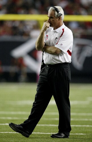 ATLANTA - OCTOBER 18:  Head coach Mike Smith of the Atlanta Falcons watches the first quarter of the game against the Chicago Bears at the Georgia Dome on October 18, 2009 in Atlanta, Georgia. <br /><br /><span class="help">(Photo by Kevin C. Cox/Getty Images) )</span>