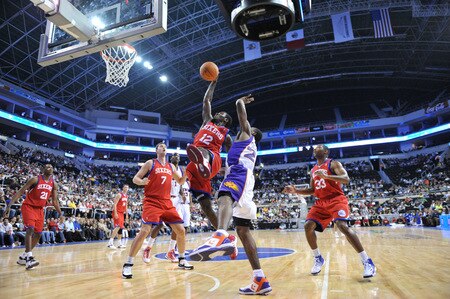 MONTERREY, MEXICO - OCTOBER 18: Royal Ivey #12 of the Philadelphia 76ers rebounds against the Phoenix Suns during the game on October 18, 2009 at the Arena Monterrey in Monterrey, Mexico.  <br /><br /><span class="help">(Photo by Jesse D. Garrabrant/NBAE via Getty Images)</span>