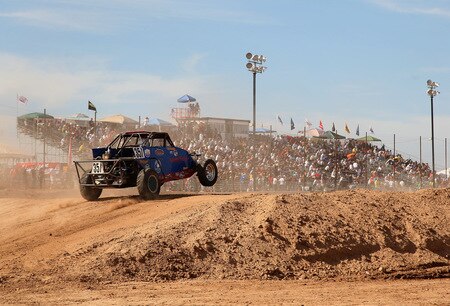 WITTMANN, AZ - OCTOBER 18:  Limited buggy Sean Geiser competes in the Lucas Oil Off Road Racing Series on October 18, 2009 at the Speedworld Off Road Park in Wittmann, Arizona  <br /><br /><span class="help">(Photo by Christian Petersen/Getty Images)</span>