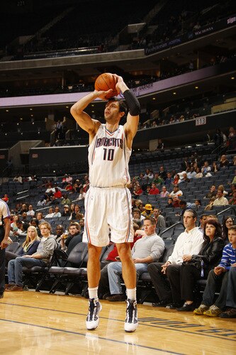 CHARLOTTE, NC - OCTOBER 20:  Vladimir Radmanovic #10 of the Charlotte Bobcats shoots a three against the Milwaukee Bucks on October 20, 2009 at Time Warner Cable Arena in Charlotte, North Carolina.  <br /><br /><span class="help">(Photo by Kent Smith/NBAE via Getty Images)</span>