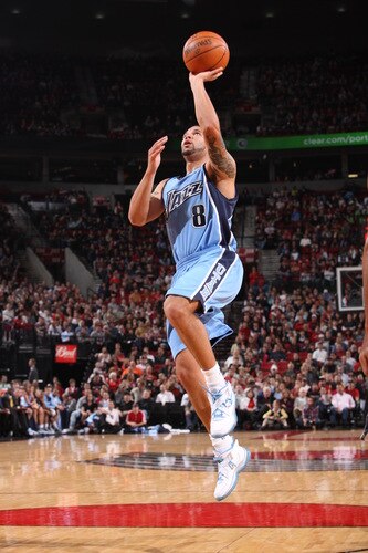 PORTLAND, OR - OCTOBER 20:  Deron Williams #8 of the Utah Jazz goes up for a shot during a preseason game against the Portland Trail Blazers on October 20, 2009 at the Rose Garden Arena in Portland, Oregon. <br /><br /><span class="help">(Photo by Sam Forencich/NBAE via Getty Images)</span>