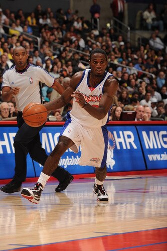 LOS ANGELES - OCTOBER 20:  Kareem Rush #21 of the Los Angeles Clippers drives during a game against Maccabi Electra Tel Aviv at Staples Center on October 20, 2009 in Los Angeles, California. <br /><br /><span class="help">(Photo by Andrew D. Bernstein/NBAE via Getty Images)</span>