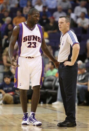PHOENIX - OCTOBER 20:  Jason Richardson #23 of the Phoenix Suns reacts to a call from referee Kurt Walker during the NBA preseason game against the Sacramento Kings at US Airways Center on October 20, 2009 in Phoenix, Arizona. The Suns defeated the Kings 143-127. <br /><br /><span class="help">(Photo by Christian Petersen/Getty Images)</span>