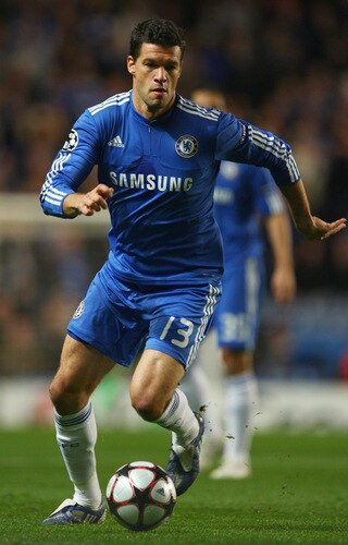 LONDON - OCTOBER 21:  Michael Ballack of Chelsea in action during the UEFA Champions League Group D match between Chelsea and Atletico Madrid at Stamford Bridge on October 21, 2009 in London, England.  <br /><br /><span class="help">(Photo by Richard Heathcote/Getty Images)</span>