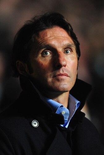 GLASGOW, SCOTLAND - OCTOBER 22:  Head coach Bruno Labbadia of HSV watches the UEFA Europa League Group C match between Celtic and Hamburg SV at Celtic Park on October 22, 2009 in Glasgow, Scotland.  <br /><br /><span class="help">(Photo by Mike Hewitt/Bongarts/Getty Images)</span>