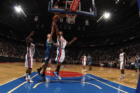 AUBURN HILLS, MI - OCTOBER 22:  Charlie Villanueva #31 of the Detroit Pistons goes up for a shot attempt past Oleksiy Pecherov #4 of the Minnesota Timberwolves in a preseason game at the Palace of Auburn Hills on October 22, 2009 in Auburn Hills, Michigan.  <br /><br /><span class="help">(Photo by Allen Einstein/NBAE via Getty Images)</span>