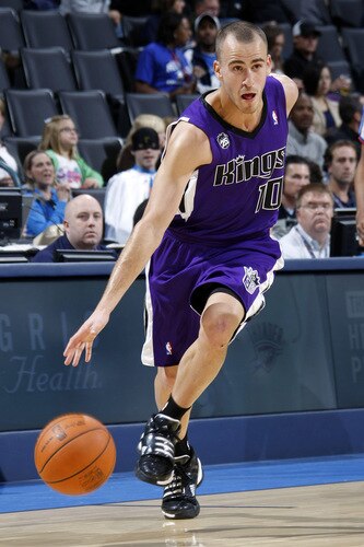 OKLAHOMA CITY - OCTOBER 22:  Sergio Rodriguez #10 of the Sacremento Kings dribbles the ball up court during a game against the Oklahoma City Thunder on October 22, 2009 at the Ford Center in Oklahoma City, Oklahoma. <br /><br /><span class="help">(Photo by Layne Murdoch/NBAE via Getty Images)</span>