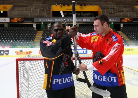 BERN, SWITZERLAND - OCTOBER 23:  Vitali Klitschko (R) and Kevin Johnson pose for the media on the ice of the Post Finance Arena after a news conference October 23, 2009 in Bern, Switzerland. The WBC Heavyweight Championship fight between Vitali Klitschko of Ukraine and Kevin Johnson of the United States will take place at the Finance Arena on December 12, 2009 in Bern, Switzerland.  <br /><br /><span class="help">(Photo by Miguel Villagran/Bongarts/Getty Images)</span>