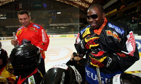 BERN, SWITZERLAND - OCTOBER 23:  Vitali Klitschko (L) and Kevin Johnson pose for the media on the ice of the Post Finance Arena after a news conference October 23, 2009 in Bern, Switzerland. The WBC Heavyweight Championship fight between Vitali Klitschko of Ukraine and Kevin Johnson of the United States will take place at the Finance Arena on December 12, 2009 in Bern, Switzerland.  <br /><br /><span class="help">(Photo by Miguel Villagran/Bongarts/Getty Images)</span>
