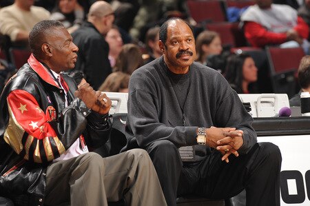 CHICAGO - OCTOBER 23:  Director of Community Affairs Bob Love sits down with former Chicago Bull and NBA Legend Artis Gimore during the NBA preseason game between the Chicago Bulls and the Washington Wizards on October 23, 2009 at the United Center in Chicago, Illinois. <br /><br /><span class="help">(Photo by Randy Belice/NBAE via Getty Images)</span>