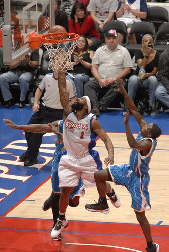 LOS ANGELES - OCTOBER 23:  Baron Davis #1 of the Los Angeles Clippers puts up a shot during a game against the New Orleans Hornets at Staples Center on October 23, 2009 in Los Angeles, California. <br /><br /><span class="help">(Photo by Noah Graham/NBAE via Getty Images)</span>