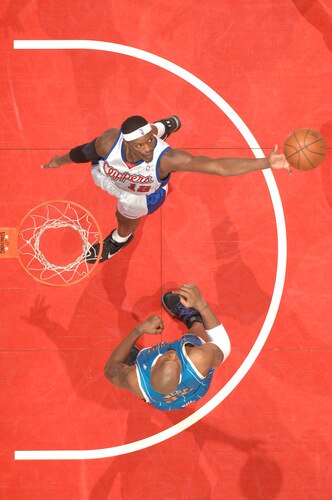 LOS ANGELES - OCTOBER 23:  Al Thornton #12 of the Los Angeles Clippers reaches for the ball during a game against the New Orleans Hornets at Staples Center on October 23, 2009 in Los Angeles, California. <br /><br /><span class="help">(Photo by Noah Graham/NBAE via Getty Images)</span>