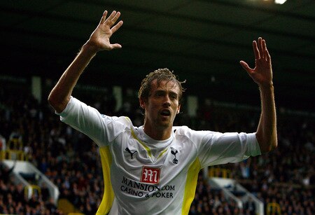 LONDON, ENGLAND - OCTOBER 24:  Peter Crouch of Tottenham Hotspur reacts after coming close to scoring during the Barclays Premier League match between Tottenham Hotspur and Stoke City at White Hart Lane on October 24, 2009 in London, England.  <br /><br /><span class="help">(Photo by Clive Rose/Getty Images)</span>
