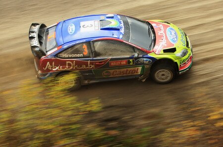RESOLVEN, WALES - OCTOBER 24:  Mikko Hirvonen of Finland and BP Ford Abu Dhabi World Rally Team in action during stage 10 of the Wales Rally GB 2009 at Rhondda on October 24, 2009 in Resolven, Wales.  <br /><br /><span class="help">(Photo by Bryn Lennon/Getty Images)</span>