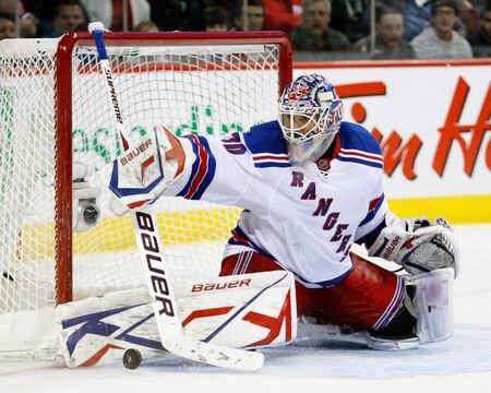 MONTREAL- OCTOBER 24: Henrik Lundqvist #30 of the New York Rangers stops the puck during the NHL game against the Montreal Canadiens on October 24, 2009 at the Bell Centre in Montreal, Quebec, Canada. <br /><br /><span class="help">(Photo by Richard Wolowicz/Getty Images)</span>