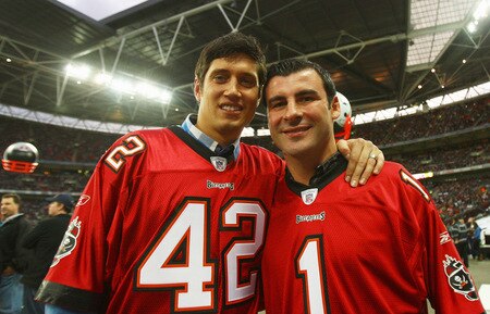 LONDON, ENGLAND - OCTOBER 25:  Boxer Joe Calzaghe and TV presenter Vernon Kaye pose prior to the NFL International Series match between New England Patriots and Tampa Bay Buccaneers at Wembley Stadium on October 25, 2009 in London, England. This is the third occasion where a regular season NFL match has been played in London.  <br /><br /><span class="help">(Photo by Julian Finney/Getty Images)</span>