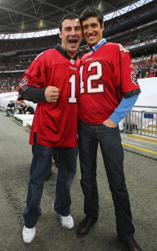 LONDON, ENGLAND - OCTOBER 25:  Boxer Joe Calzaghe and TV presenter Vernon Kaye pose prior to the NFL International Series match between New England Patriots and Tampa Bay Buccaneers at Wembley Stadium on October 25, 2009 in London, England. This is the third occasion where a regular season NFL match has been played in London.  <br /><br /><span class="help">(Photo by Tom Shaw/Getty Images)</span>