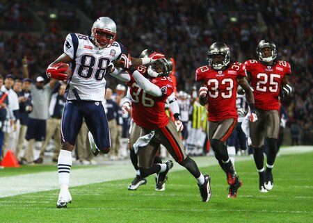 LONDON, ENGLAND - OCTOBER 25:  Sam Aiken (#88) of the New England Patriots scores the third touchdown during the NFL International Series match between New England Patriots and Tampa Bay Buccaneers at Wembley Stadium on October 25, 2009 in London, England. This is the third occasion where a regular season NFL match has been played in London.  <br /><br /><span class="help">(Photo by Julian Finney/Getty Images)</span>
