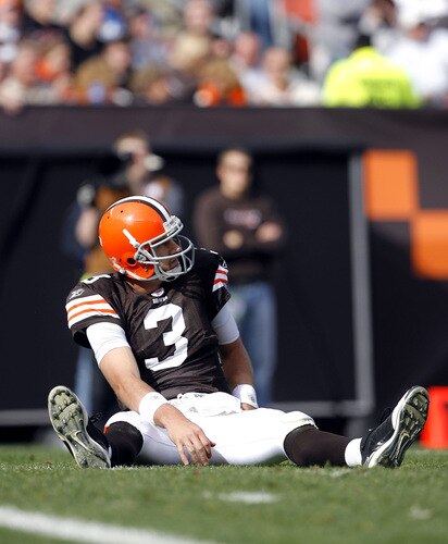 CLEVELAND, OH - OCTOBER 25:  Derek Anderson #3 of the Cleveland Browns reacts after being sacked by the Green Bay Packers at Cleveland Browns at Cleveland Browns Stadium on October 25, 2009 in Cleveland, Ohio.  <br /><br /><span class="help">(Photo by Matt Sullivan/Getty Images)</span>