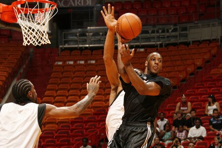 MIAMI - OCTOBER 25: Mario Chalmers #6 of the Miami Heat participates in the 2009 Miami Heat Open Practice on October 25, 2009 at the America Airlines Arena in Miami, Florida. <br /><br /><span class="help">(Photo by Issac Baldizon/NBAE via Getty Images)</span>