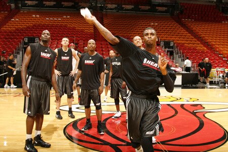 MIAMI - OCTOBER 25: Dorell Wright #1 of the Miami Heat participates in the 2009 Miami Heat Open Practice on October 25, 2009 at the America Airlines Arena in Miami, Florida. <br /><br /><span class="help">(Photo by Issac Baldizon/NBAE via Getty Images)</span>