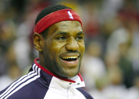 CLEVELAND - OCTOBER 27:  LeBron James #23 of the Cleveland Cavaliers warms up prior to the season opener against the Boston Celtics at Quicken Loans Arena on October 27, 2009 in Cleveland, Ohio.  <br /><br /><span class="help">(Photo by Gregory Shamus/Getty Images)</span>