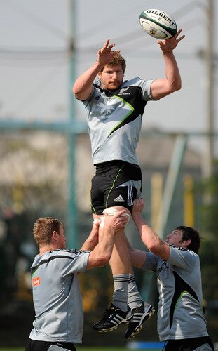 TOKYO - OCTOBER 28:  Adam Thomson is lifted in the lineout by Brad Thorn (L) and Tom Donnelly during a New Zealand All Blacks training session at Kubota Spears Rugby Field in Chiba on October 28, 2009 in Funabashi, Japan.  <br /><br /><span class="help">(Photo by Ross Land/Getty Images)</span>