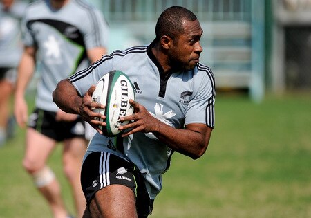 TOKYO - OCTOBER 28:  Sitiveni Sivivatu in action during a New Zealand All Blacks training session at Kubota Spears Rugby Field in Chiba on October 28, 2009 in Funabashi, Japan.  <br /><br /><span class="help">(Photo by Ross Land/Getty Images)</span>