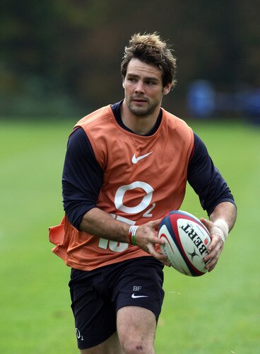 BAGSHOT, ENGLAND - OCTOBER 28:  Ben Foden runs with the ball during the England training session held at Pennyhill Park on October 28, 2009 in Bagshot, England.  <br /><br /><span class="help">(Photo by David Rogers/Getty Images)</span>