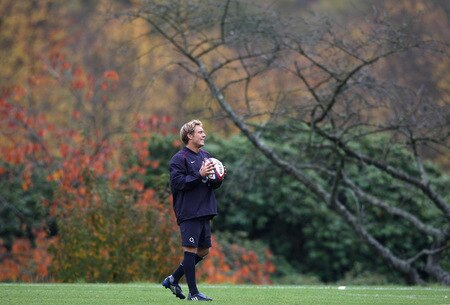 BAGSHOT, ENGLAND - OCTOBER 28:  Jonny Wilkinson holds the ball upfield during the England training session held at Pennyhill Park on October 28, 2009 in Bagshot, England.  <br /><br /><span class="help">(Photo by David Rogers/Getty Images)</span>