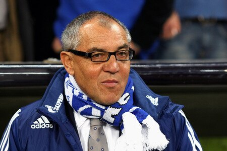 MUNICH, GERMANY - OCTOBER 28:  Head coach Felix Magath of Schalke looks on prior to the DFB Cup round of 16 match between 1860 Muenchen and FC Schalke 04 at Allianz Arena on October 28, 2009 in Munich, Germany.  <br /><br /><span class="help">(Photo by Alexander Hassenstein/Bongarts/Getty Images)</span>