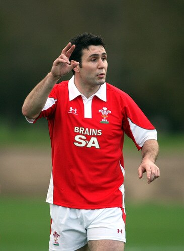 CARDIFF, WALES - OCTOBER 28:  Stephen Jones makes a point during Wales training at the Vale Resort on October 28 ,2009 in Cardiff, Wales.  <br /><br /><span class="help">(Photo by Stu Forster/Getty Images)</span>