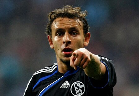 MUNICH, GERMANY - OCTOBER 28:  Rafinha of Schalke reacts during the DFB Cup round of 16 match between 1860 Muenchen and FC Schalke 04 at Allianz Arena on October 28, 2009 in Munich, Germany.  <br /><br /><span class="help">(Photo by Alexander Hassenstein/Bongarts/Getty Images)</span>