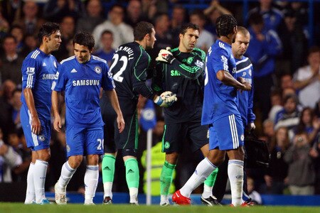 LONDON, ENGLAND - OCTOBER 28: Chelsea goalkeeper Henrique Hilario is replaced by Chelsea goalkeeper Ross Turnbull  during the Carling Cup 4th Round match between Chelsea and Bolton Wanderers at Stamford Bridge on October 28, 2009 in London, England.  <br /><br /><span class="help">(Photo by Phil Cole/Getty Images)</span>
