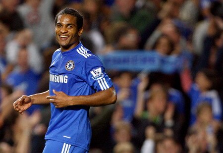 LONDON, ENGLAND - OCTOBER 28:Florent Malouda of Chelsea celebrates scoring the second goal during the Carling Cup 4th Round match between Chelsea and Bolton Wanderers at Stamford Bridge on October 28, 2009 in London, England.  <br /><br /><span class="help">(Photo by Phil Cole/Getty Images)</span>